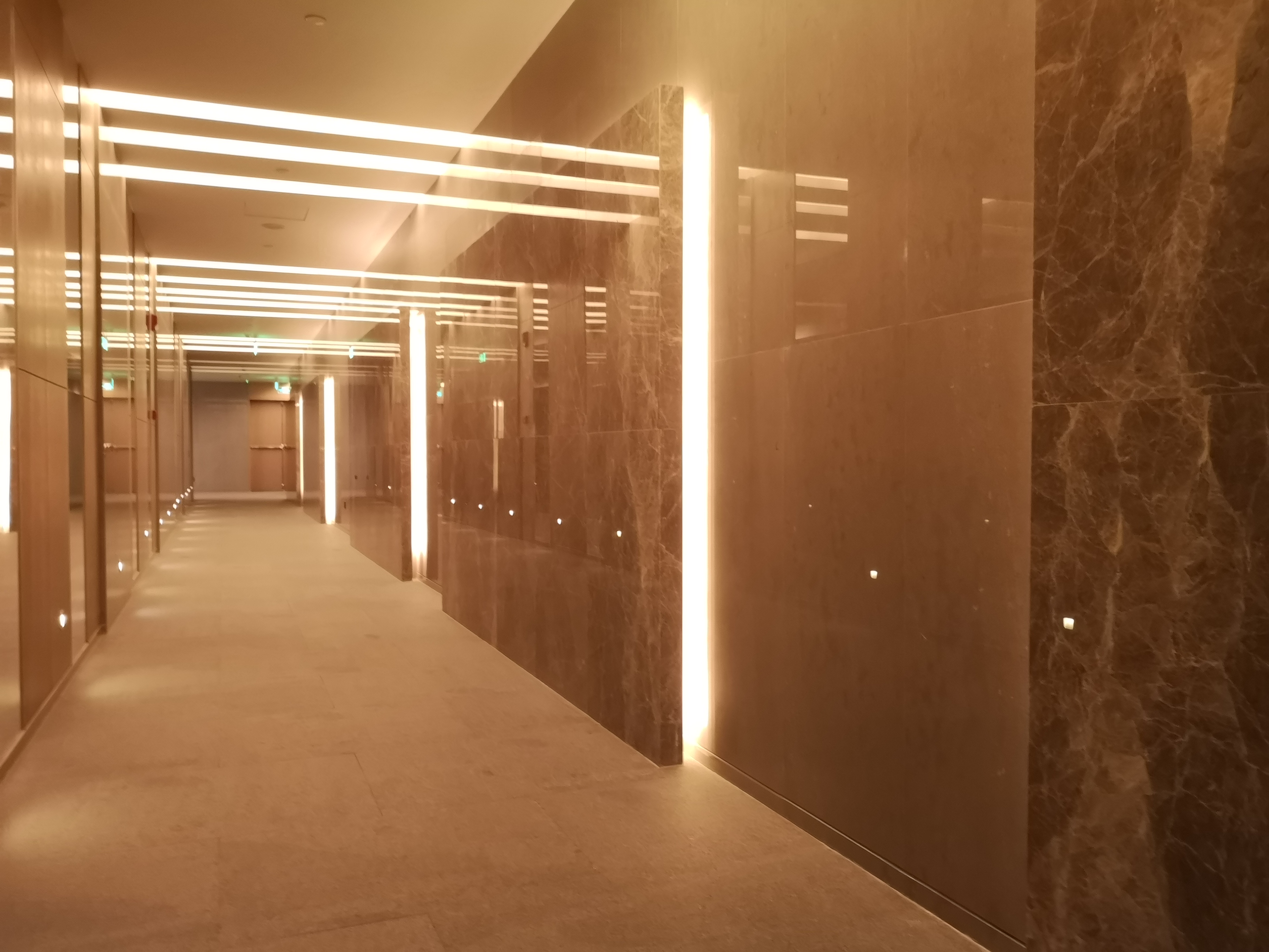 深圳萬(wàn)科壹海城凱悅酒店