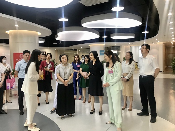 乘風(fēng)破“難”謀發(fā)展，巾幗揚(yáng)帆新征程  ——深圳市首個(gè)“區(qū)域聯(lián)建”婦聯(lián)組織在康利城掛牌成立 